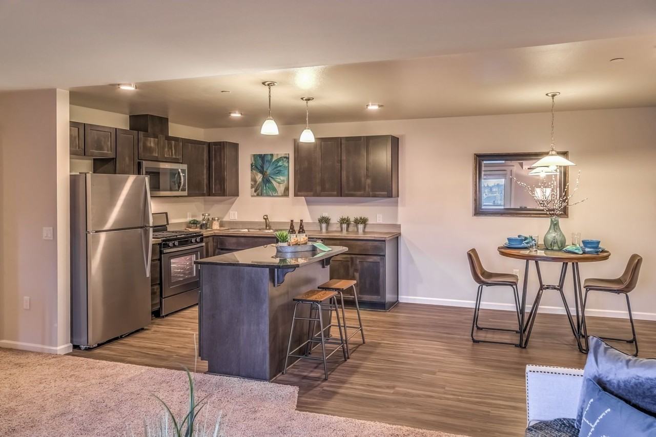 Escena Apartments - Photo 7 of 28