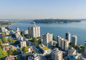 featured image of 2100 Bellevue Ave