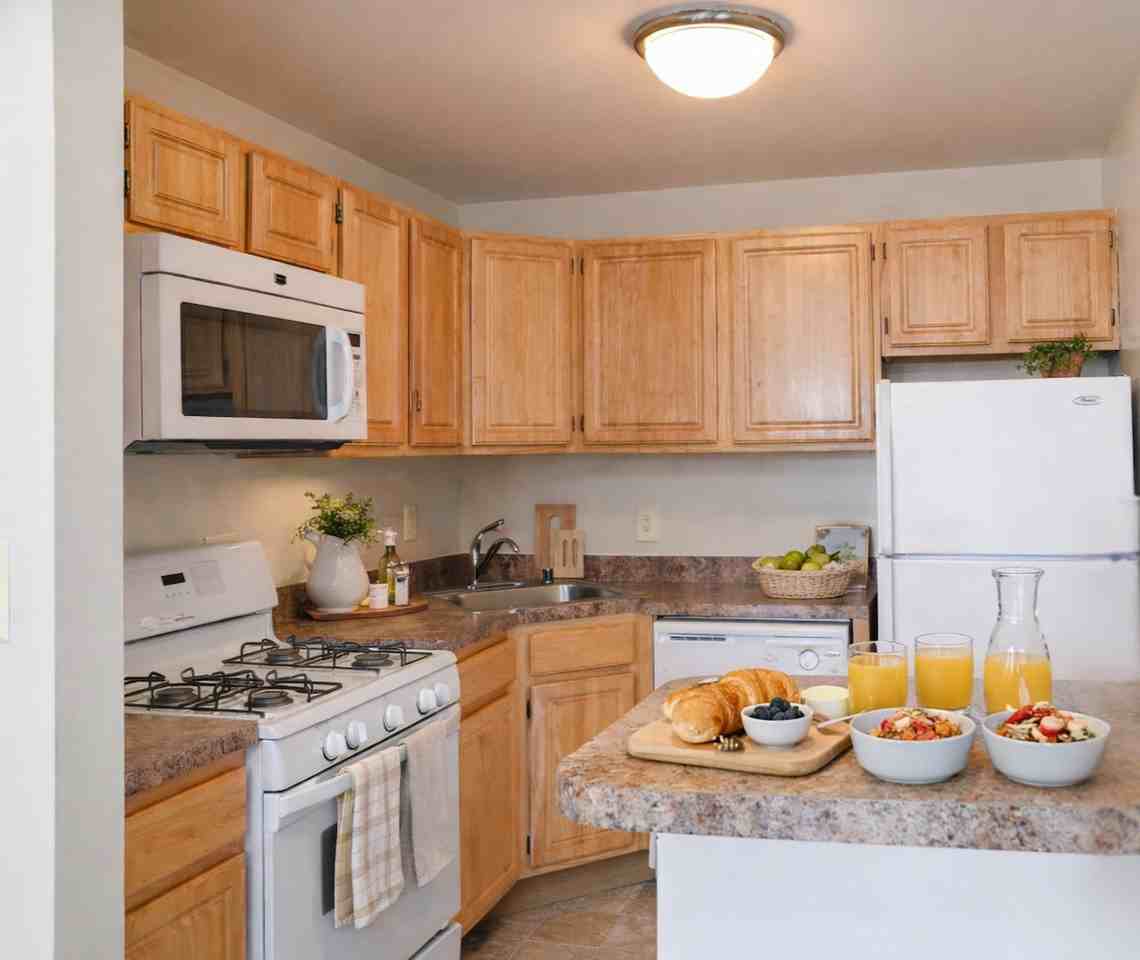 Hamlet West - Photo 4 of 15