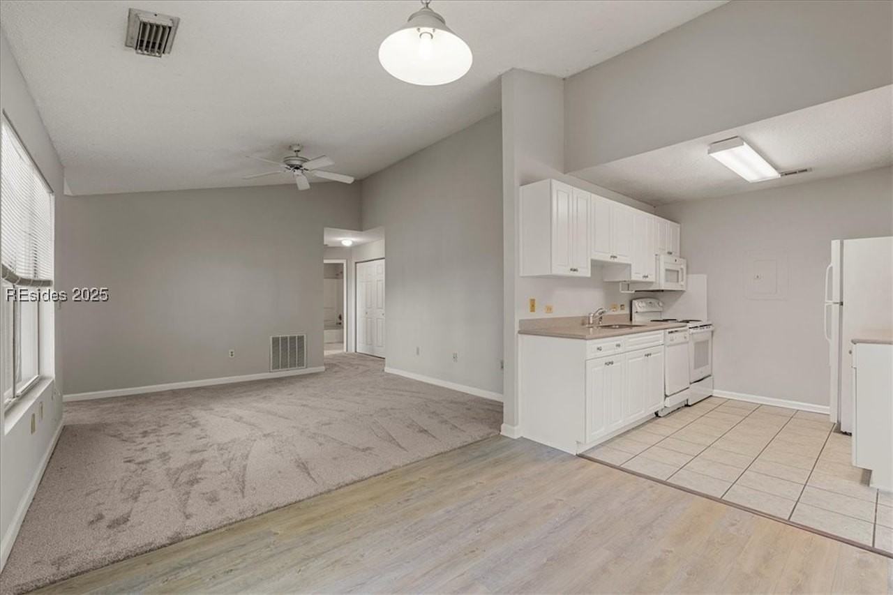 32 Old South Ct Apt G #1 - Photo 5 of 21