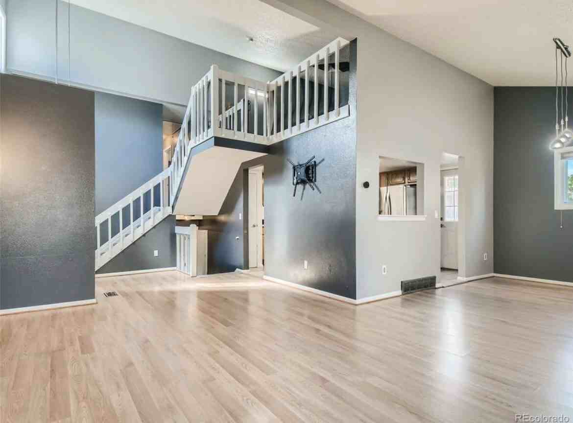 1293 E 97th Ave - Photo 5 of 30