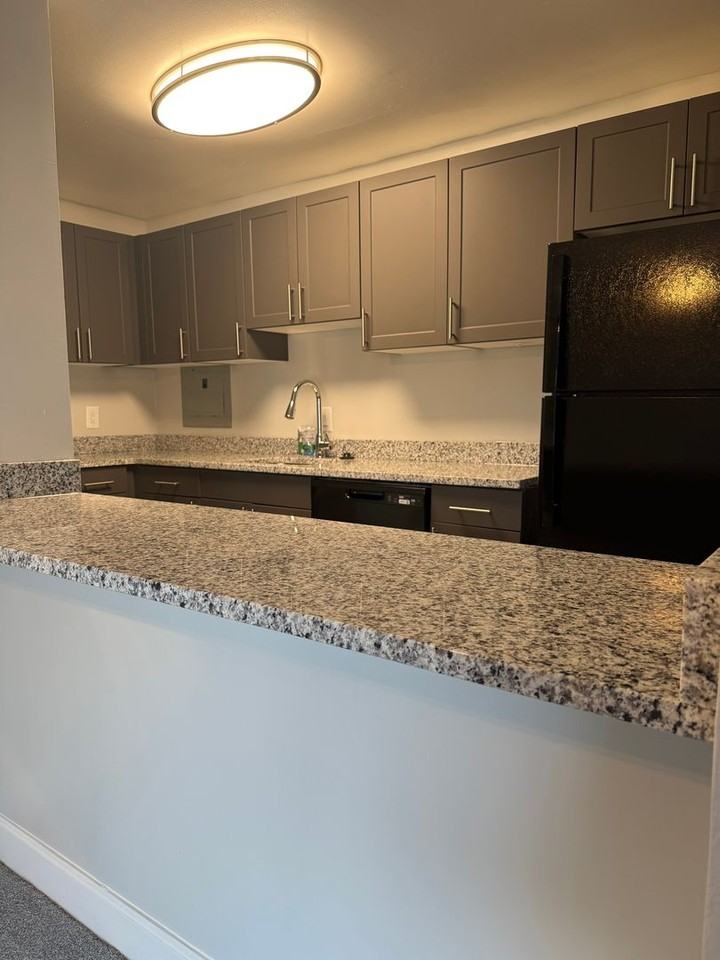 Hewitt Gardens Apartments - Photo 5 of 9