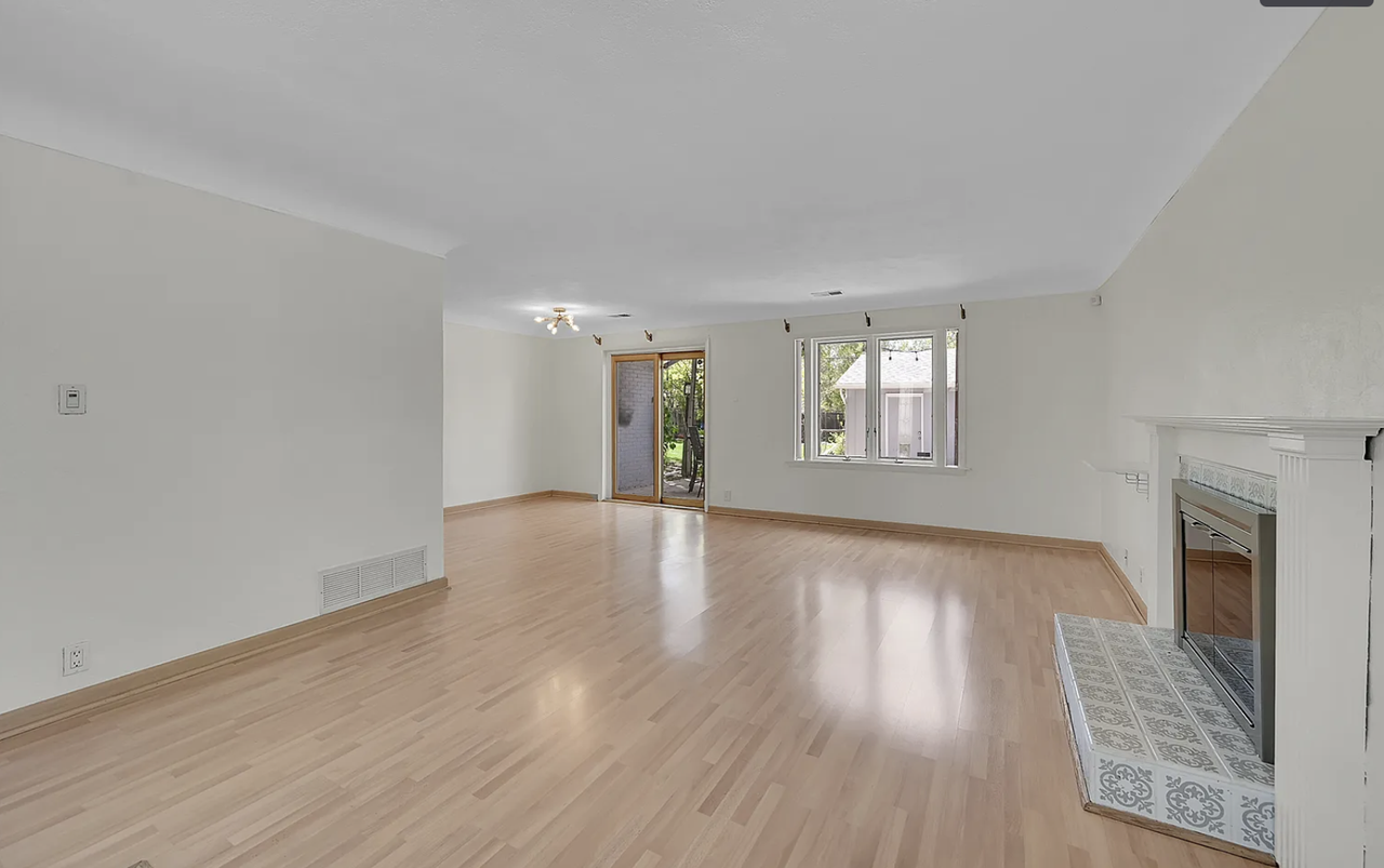 4265 Brentwood St #1 - Photo 3 of 28