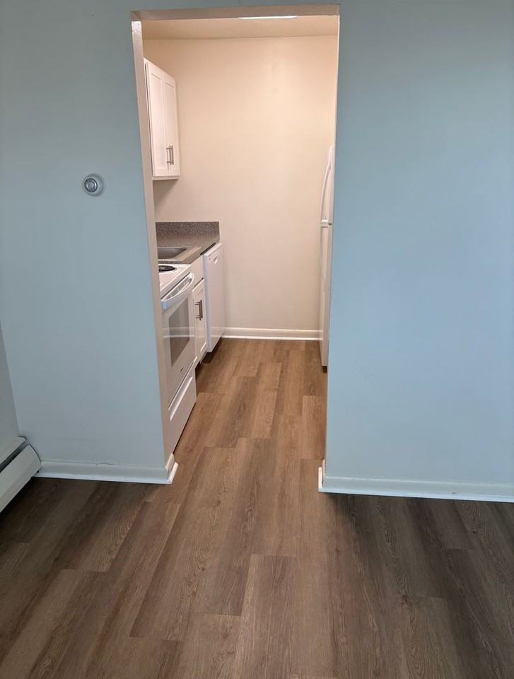 Prospect Court Apartments - Photo 2 of 7