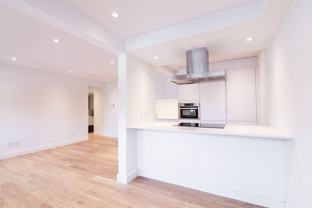 4570-4590 Queen Mary - Photo 1 of 1