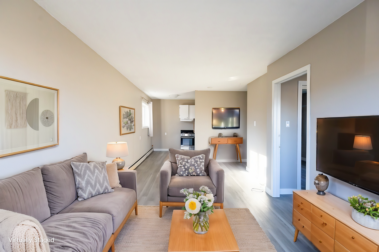 West 17 - Photo 5 of 24