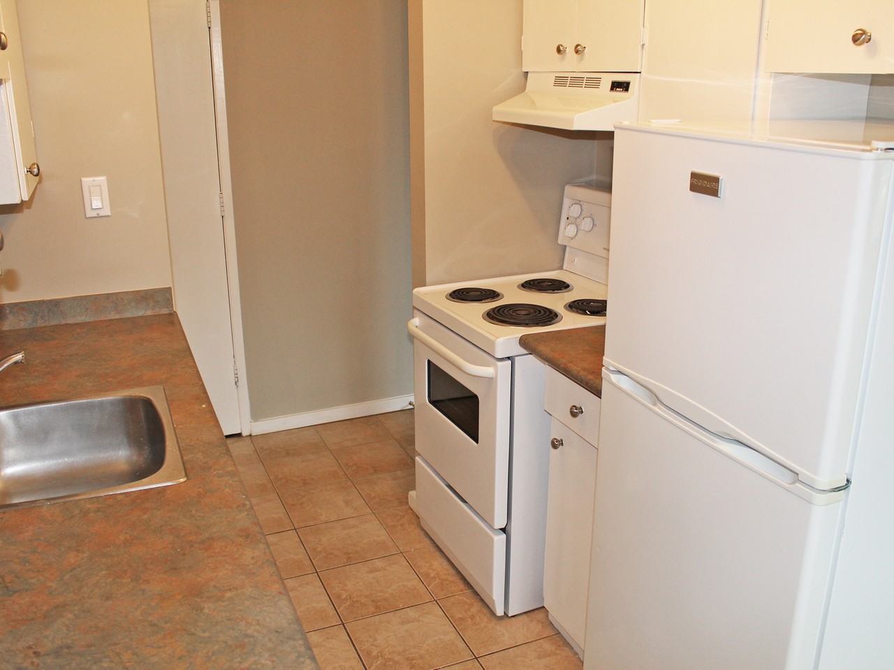 Ingle Apartments - Photo 4 of 11