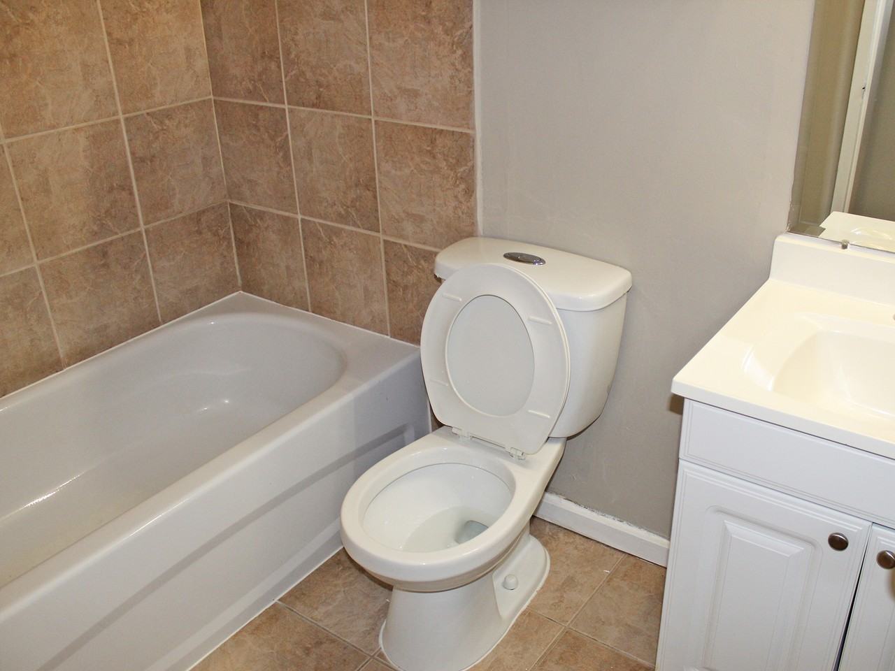 Ingle Apartments - Photo 6 of 11