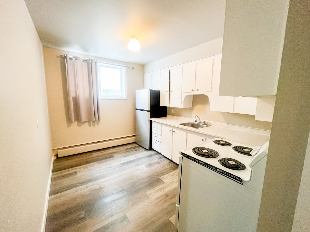 Ret 3940 - Photo 5 of 13