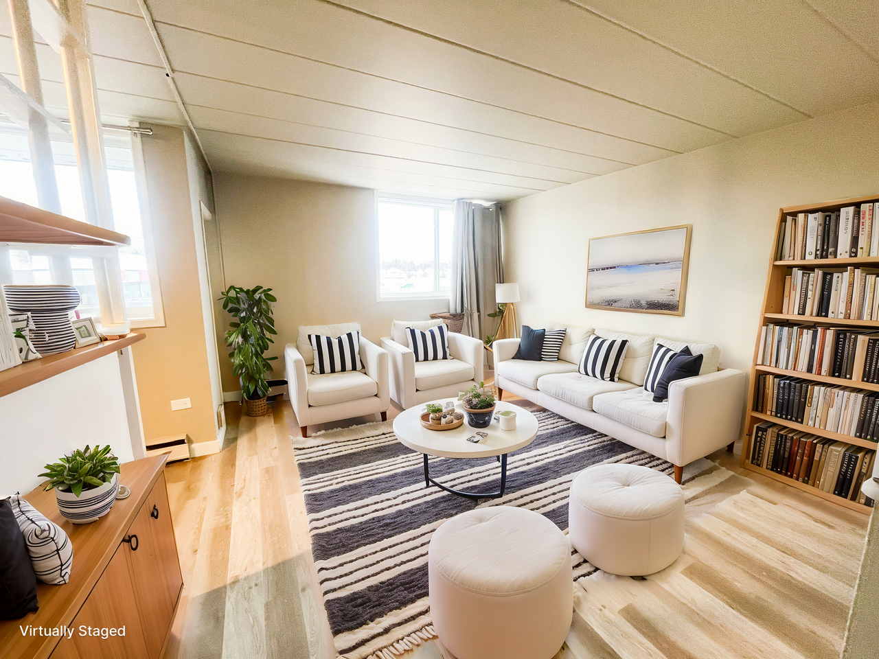 Grey 909 - Photo 2 of 12