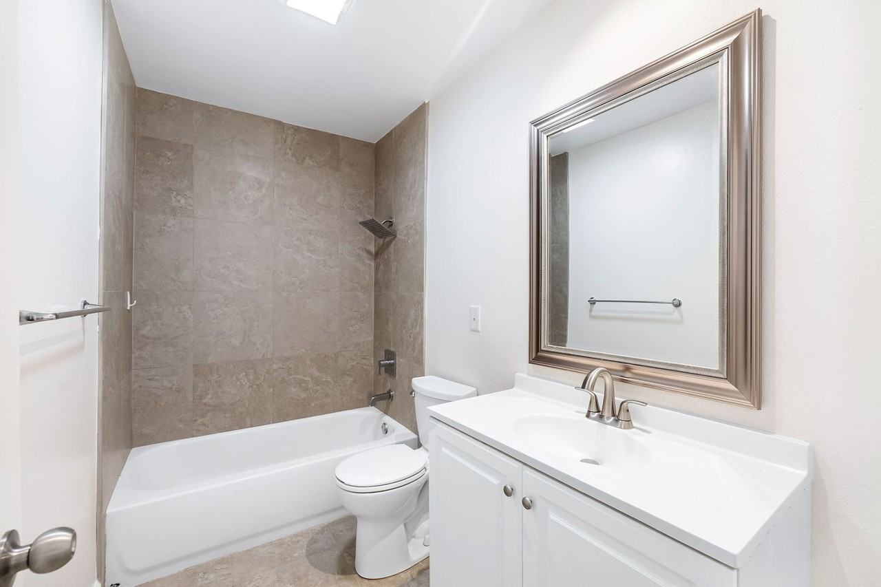 55160 Airlane Dr - Photo 6 of 17