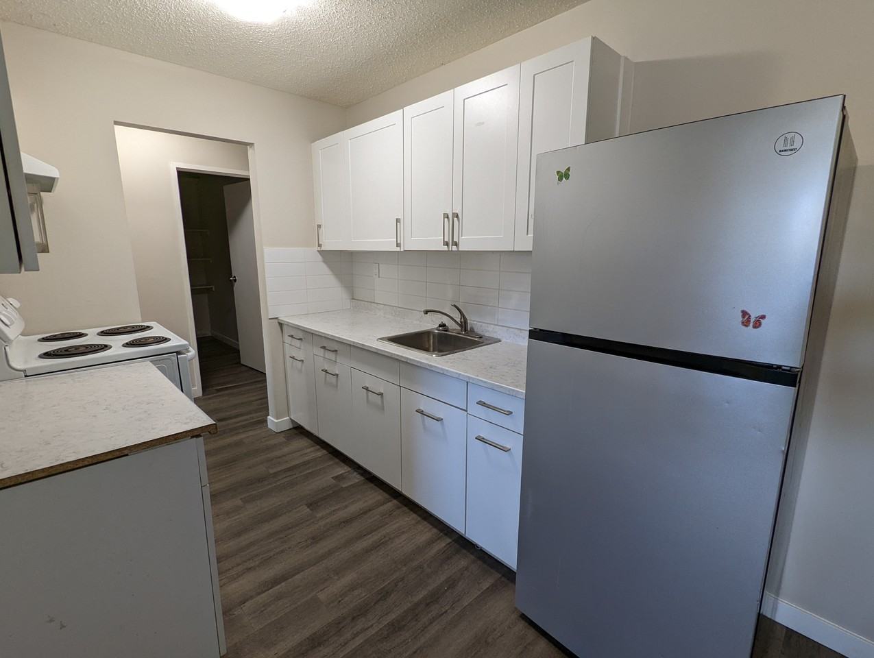 Lancelot Apartments - Photo 7 of 13