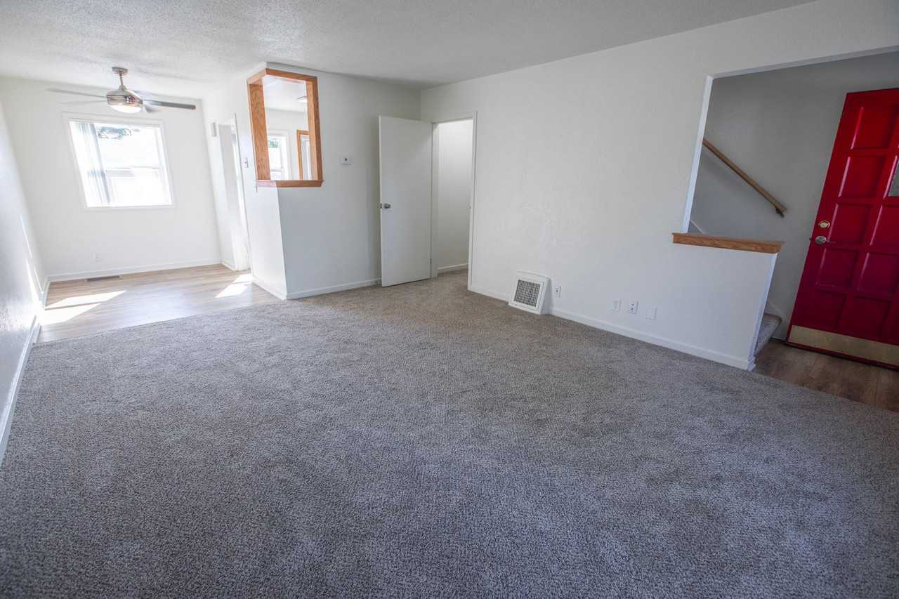 Windom Gables - Photo 3 of 30