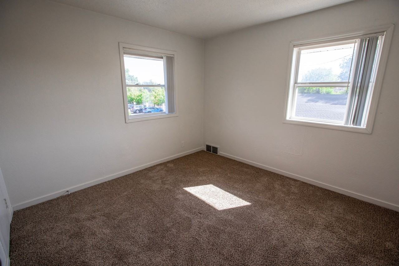 Windom Gables - Photo 6 of 30