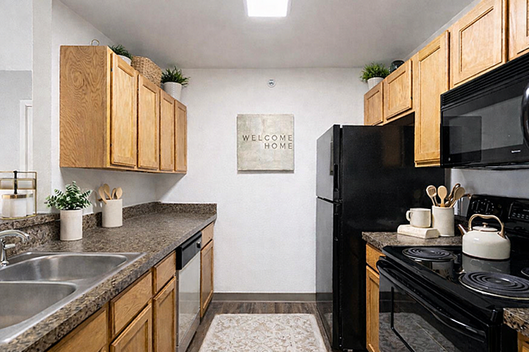 Central Park Apartments - Photo 7 of 27