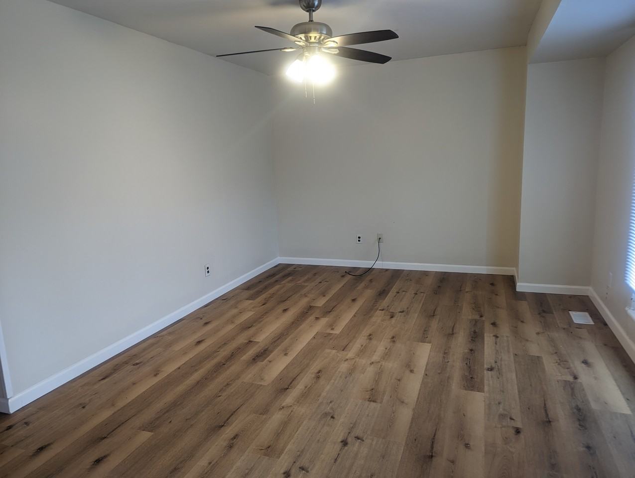 3312 York Dr #1 - Photo 3 of 22