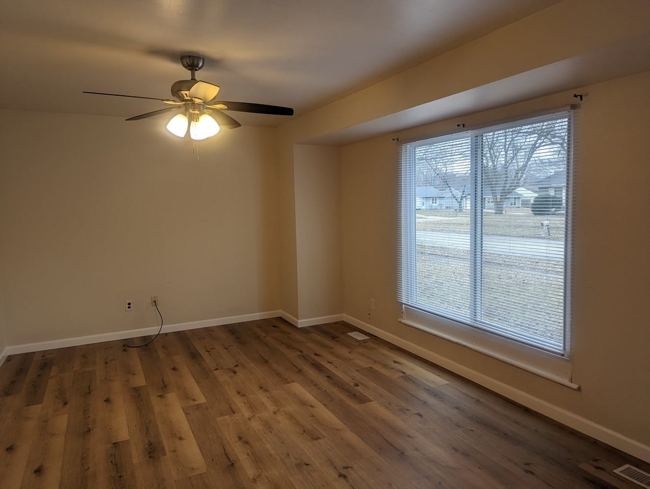 3312 York Dr #1 - Photo 4 of 22