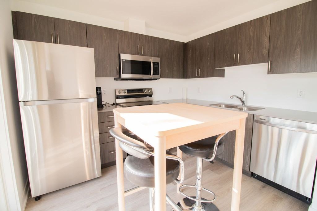 4263 Fourth Ave - Photo 4 of 34