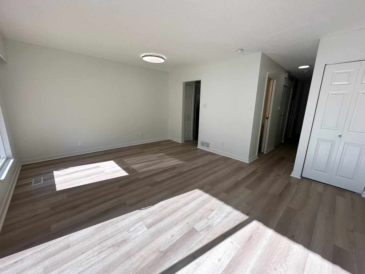 3134 Baird Rd - Photo 4 of 48