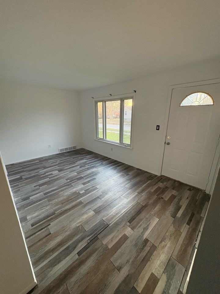 3801 18th St #1 - Photo 2 of 14