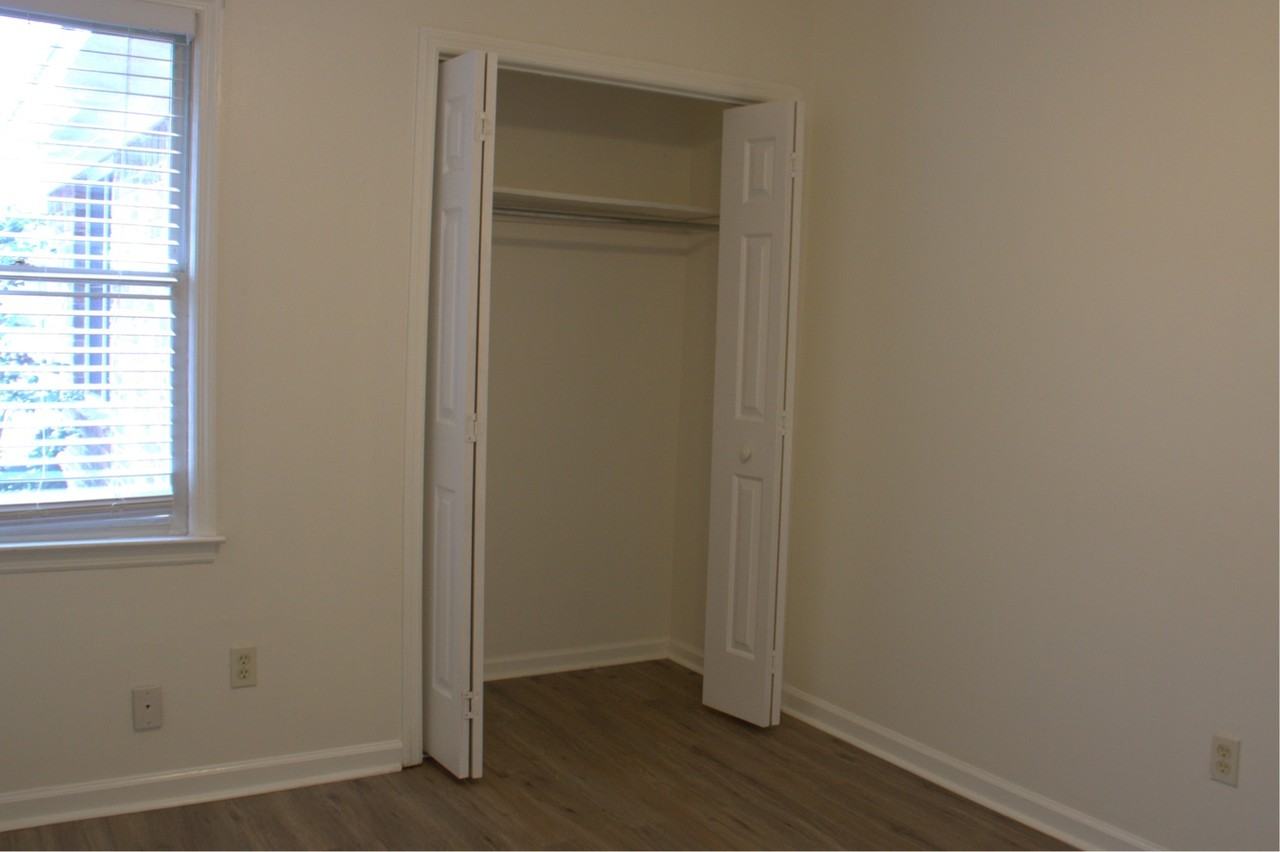 2702 Evergreen St Se #2 - Photo 3 of 38