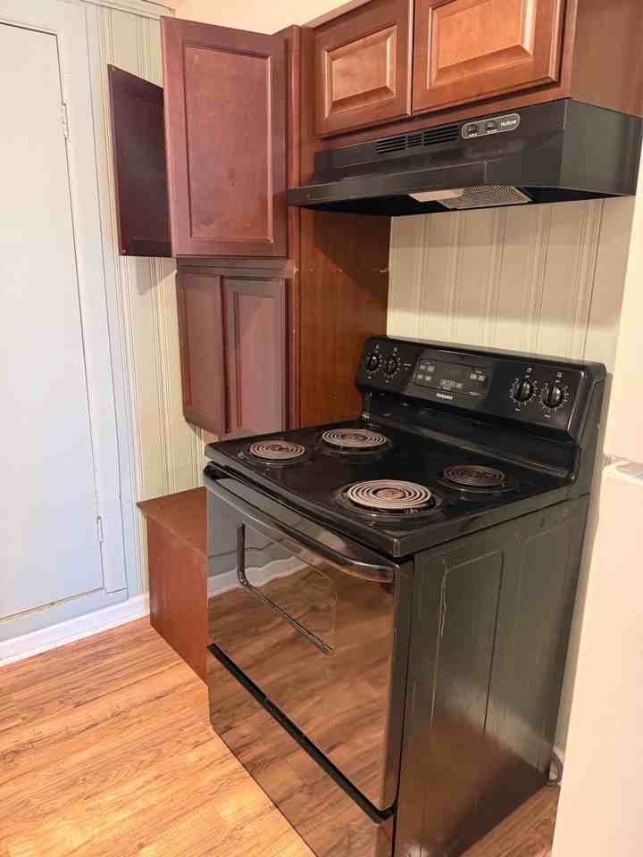 2702 Evergreen St Se #2 - Photo 7 of 38