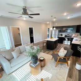 617-619 Dara - 617 #617 - Photo 2 of 12