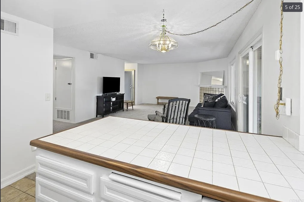 1498 Gustavo St #B - Photo 6 of 20