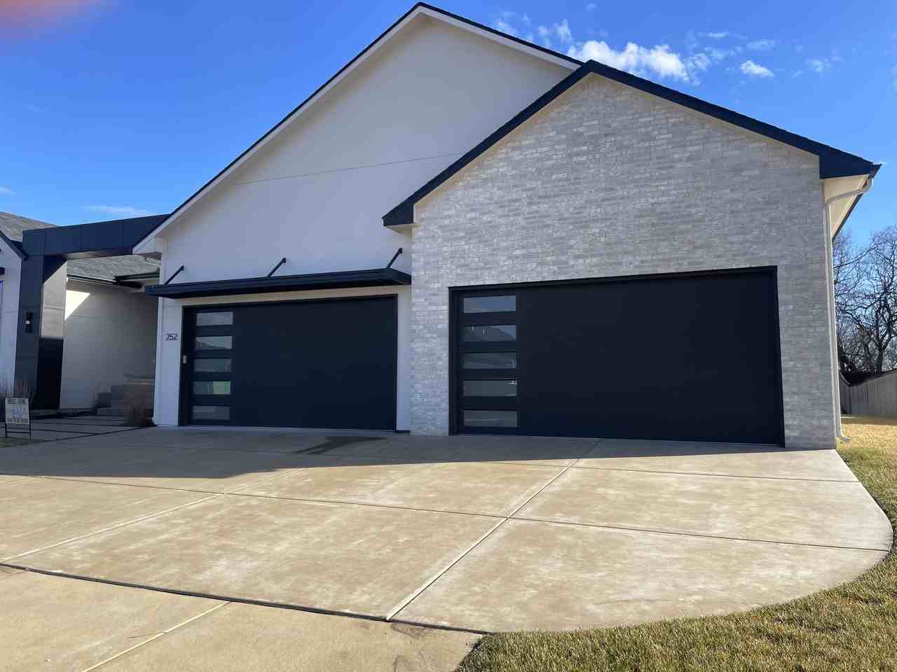 252 N Ciderbluff Ct #1 - Photo 3 of 37