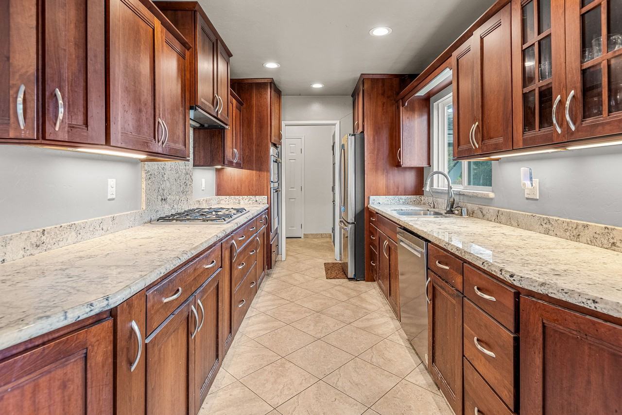 9351 La Suvida Dr #1 - Photo 4 of 24