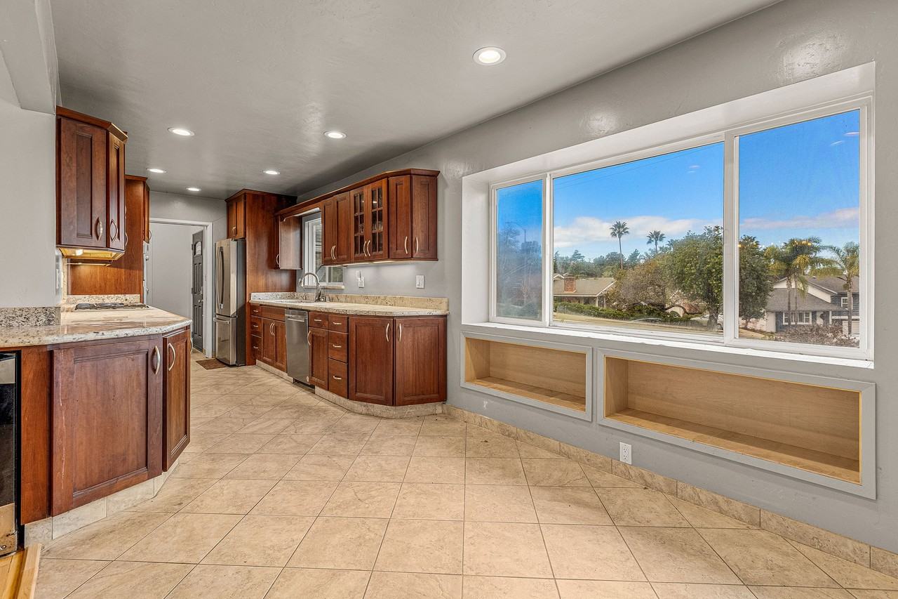 9351 La Suvida Dr #1 - Photo 7 of 24