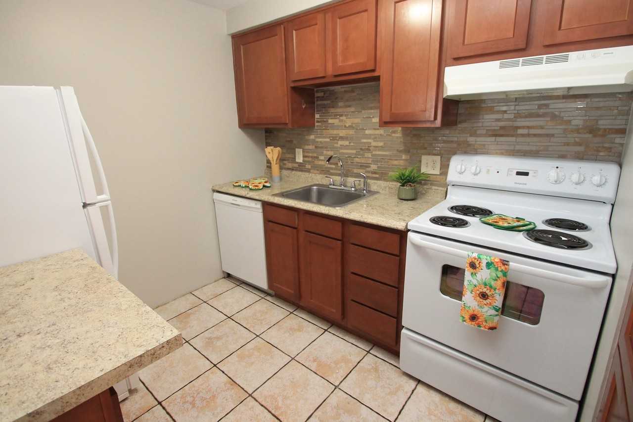 6152 LIBRARY ROADAPT 24 #24 - Photo 2 of 9