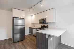 940 W Winona St #604 - Photo 1 of 1