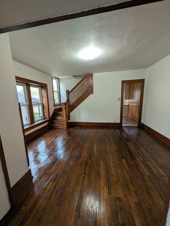 331 S 9th St #331 - Photo 3 of 9