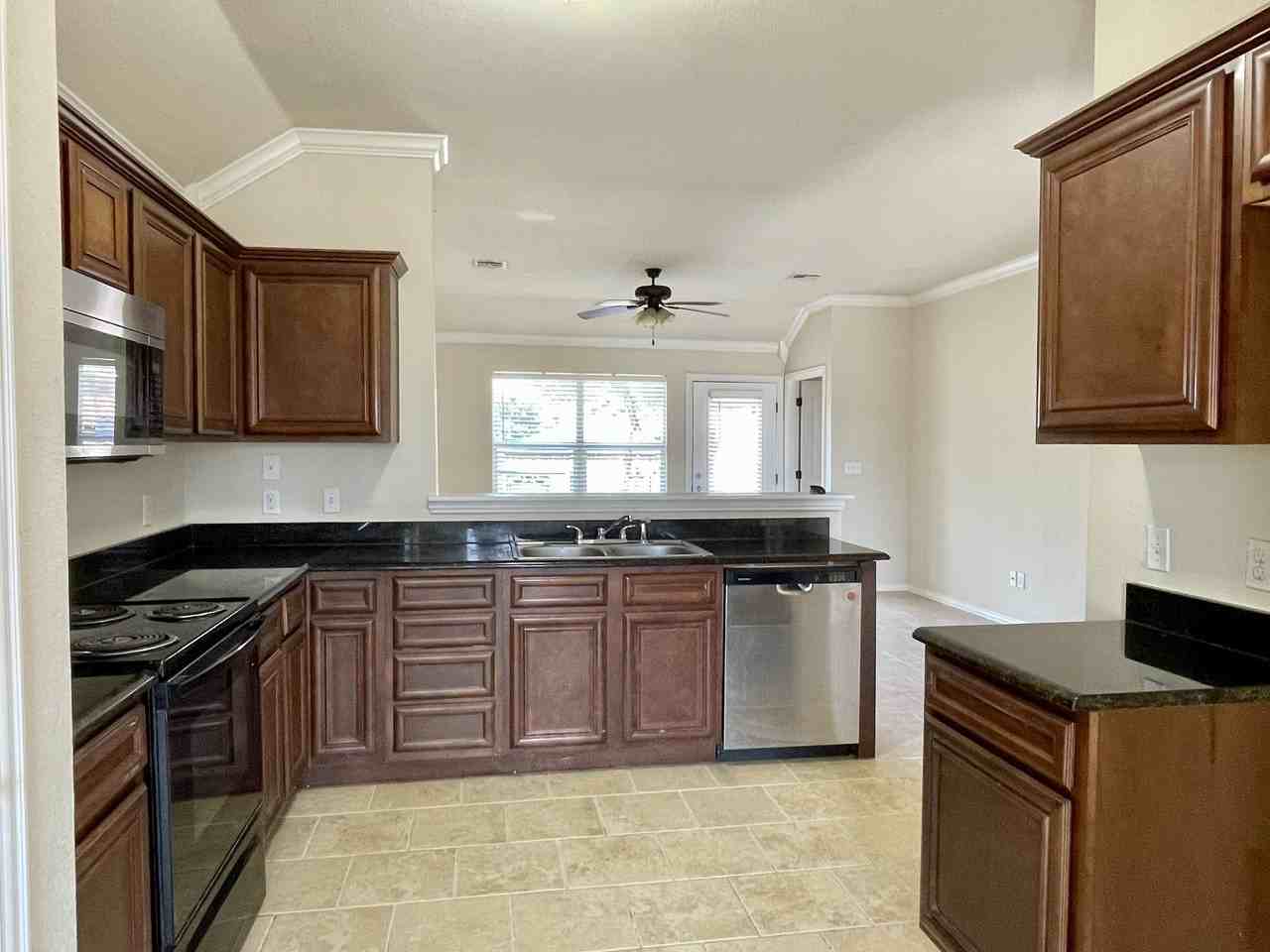 4811 Mill Creek Dr #1 - Photo 4 of 39