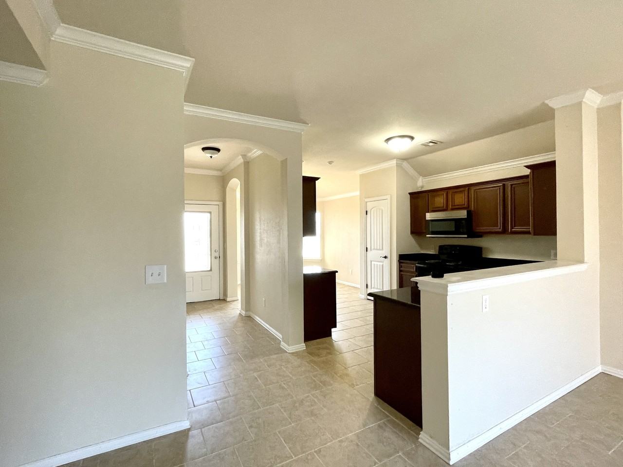 4811 Mill Creek Dr #1 - Photo 5 of 39