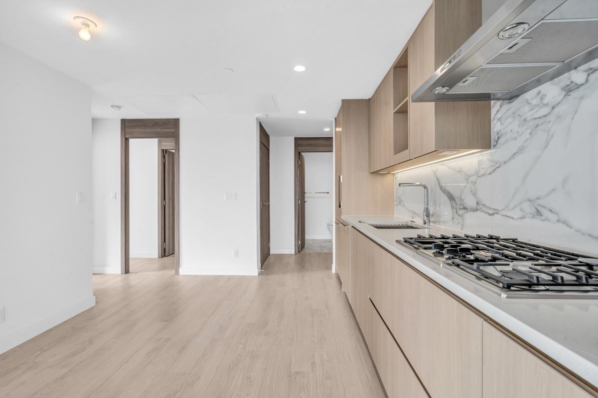 4880 1607-4880 Lougheed Highway #1607 - Photo 5 of 19