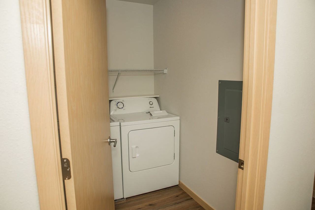 Century Place - 430 - Photo 5 of 23