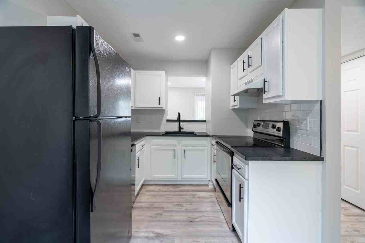 1307 S Senate Ave #1307 - Photo 2 of 19