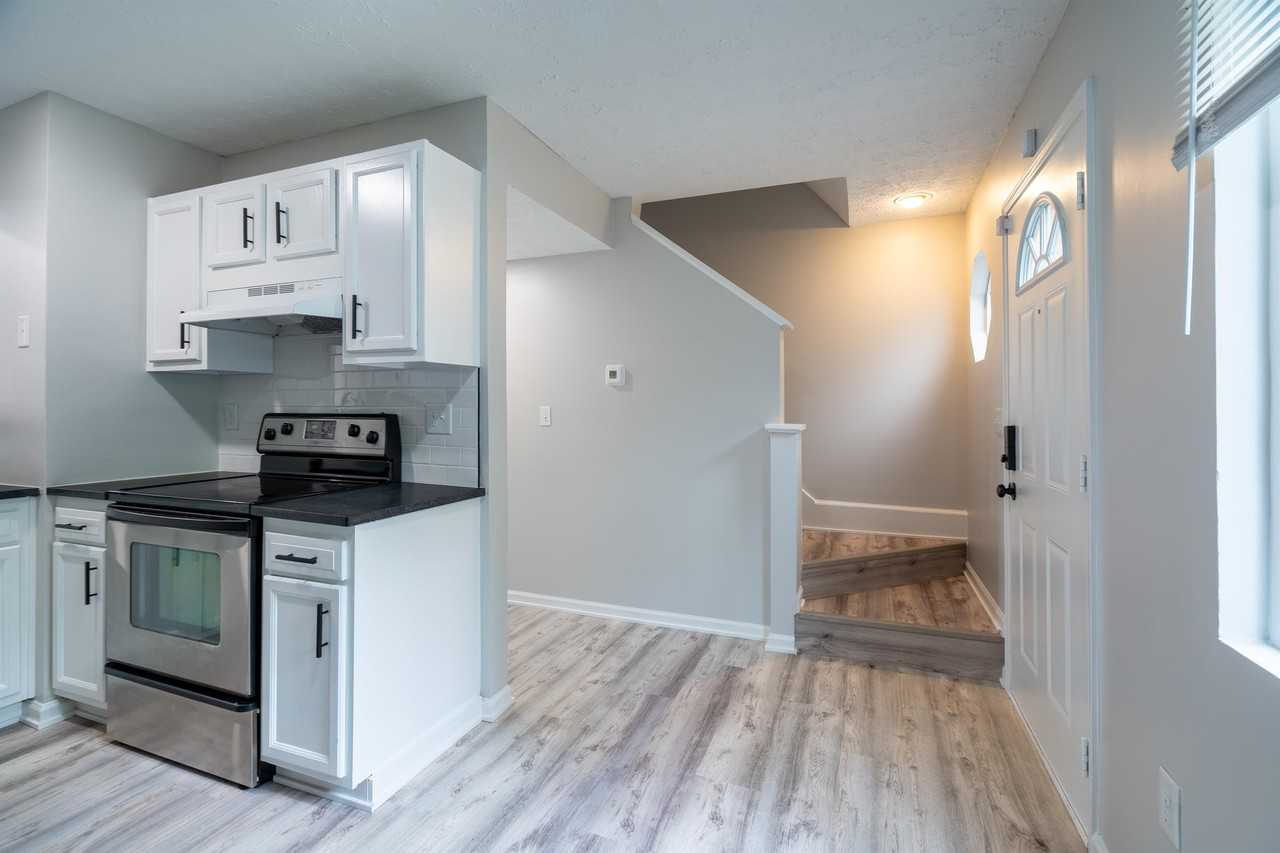 1307 S Senate Ave #1307 - Photo 4 of 19