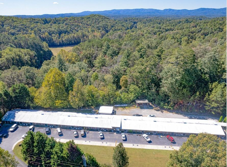 137 Sumner Top LaneUnit 17 #17 - Photo 6 of 6