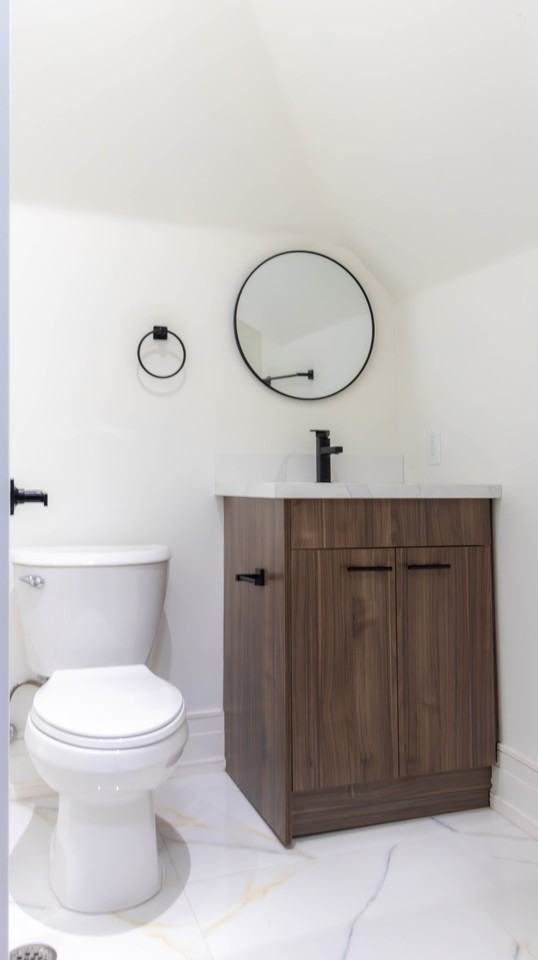 52 Charlton Ave W #5 - Photo 6 of 8