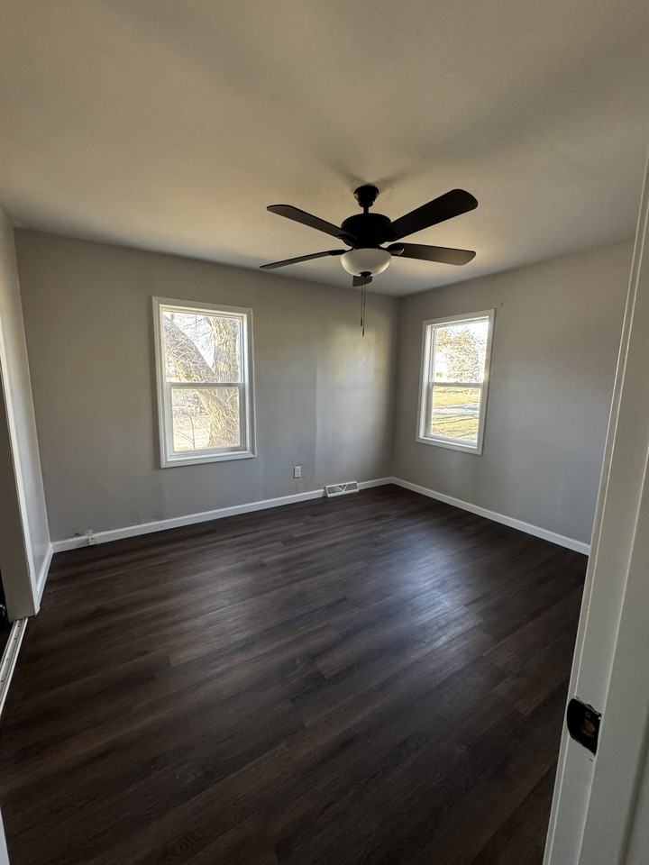 1310 Savannah St #1 - Photo 4 of 9