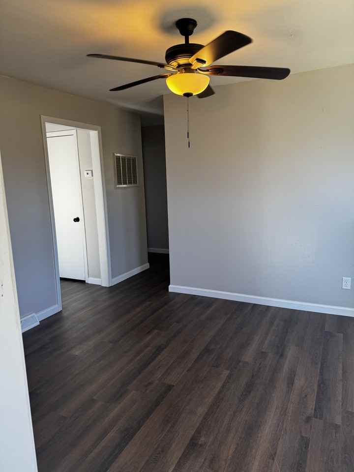 1310 Savannah St #1 - Photo 5 of 9