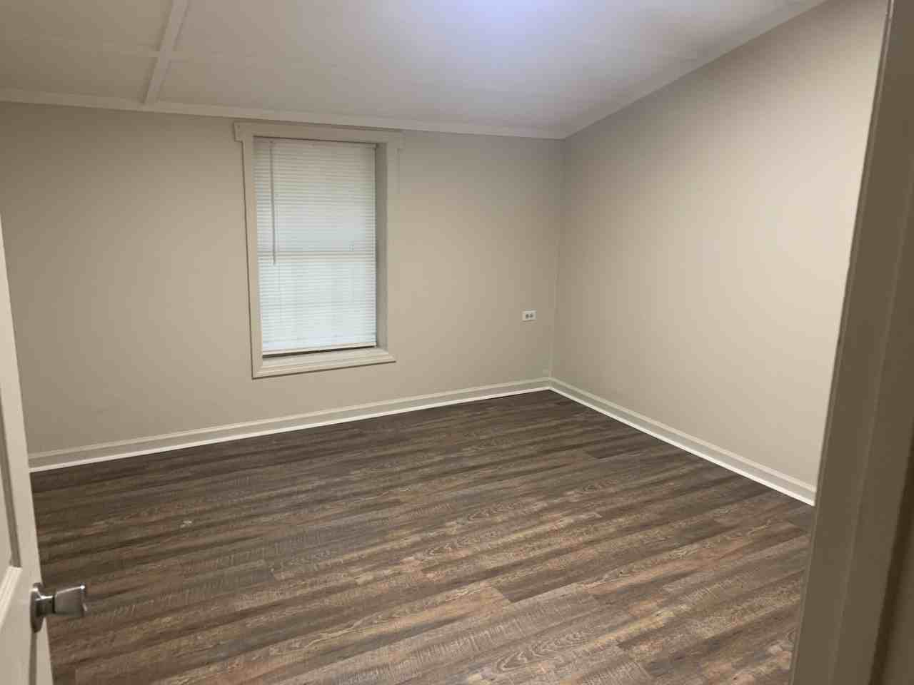 137 Sumner Top LaneUnit 1 #1 - Photo 6 of 7