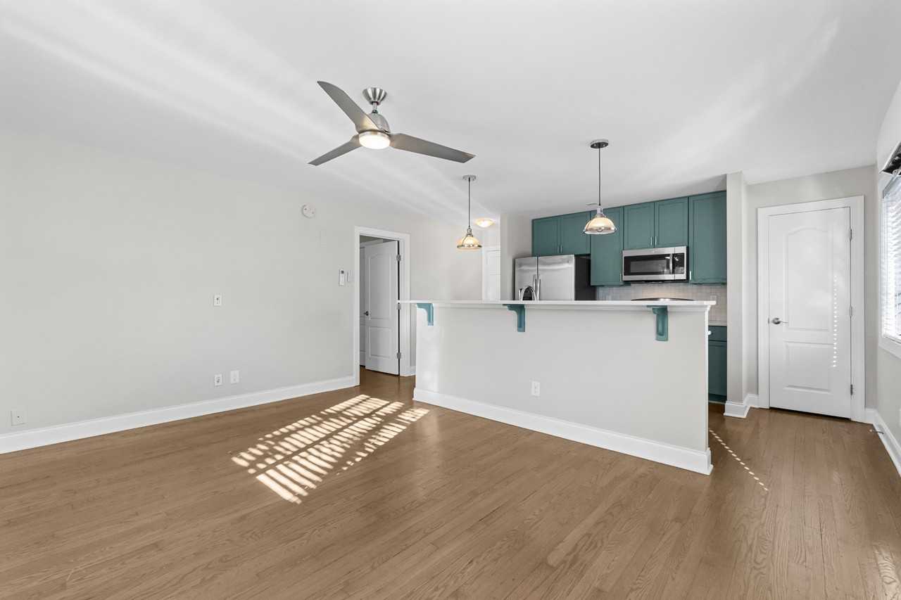 705 W North St #2 - Photo 6 of 16