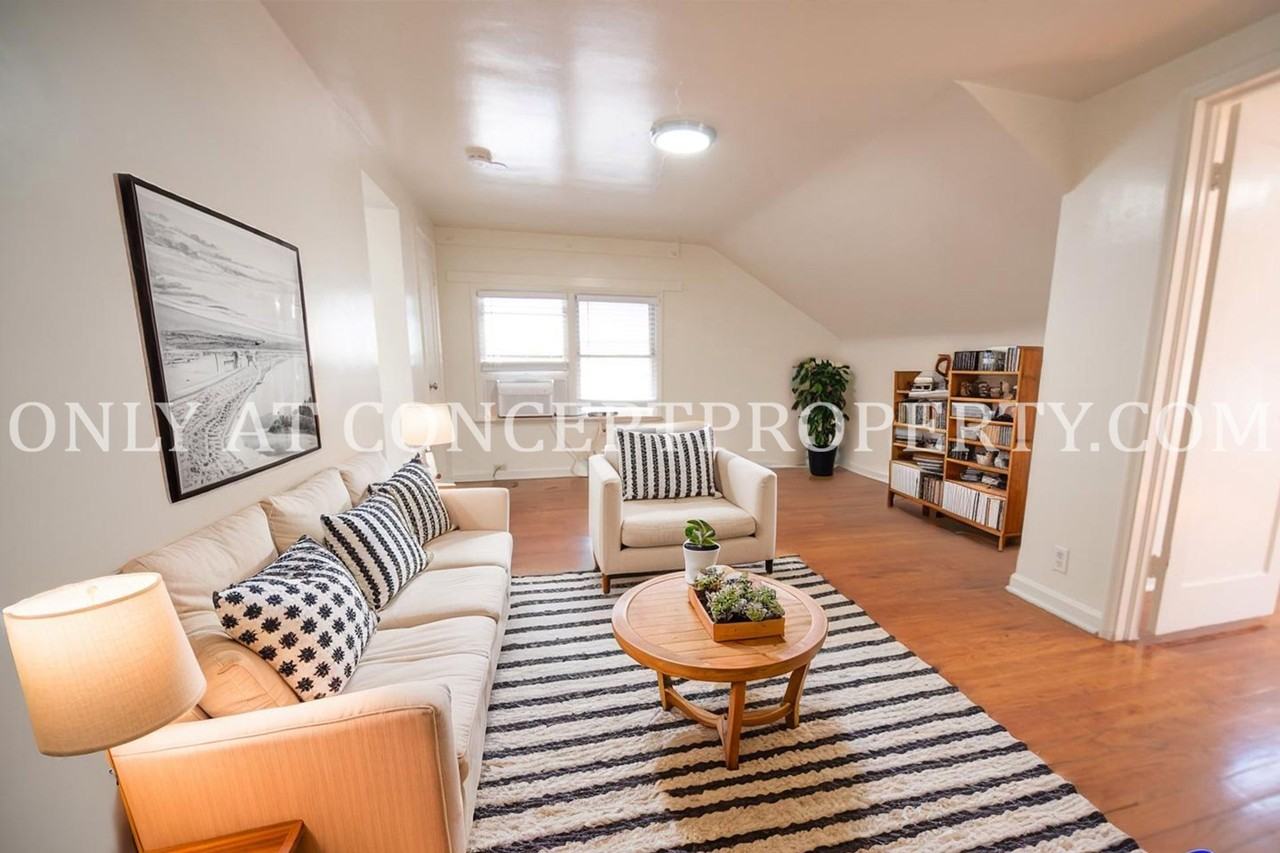 284 C Street East - Photo 2 of 30