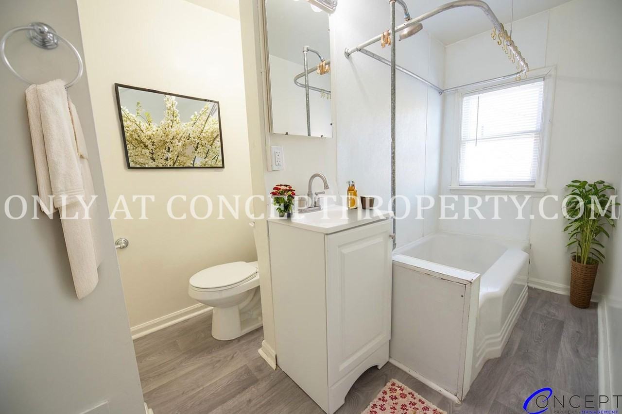 284 C Street East - Photo 6 of 30