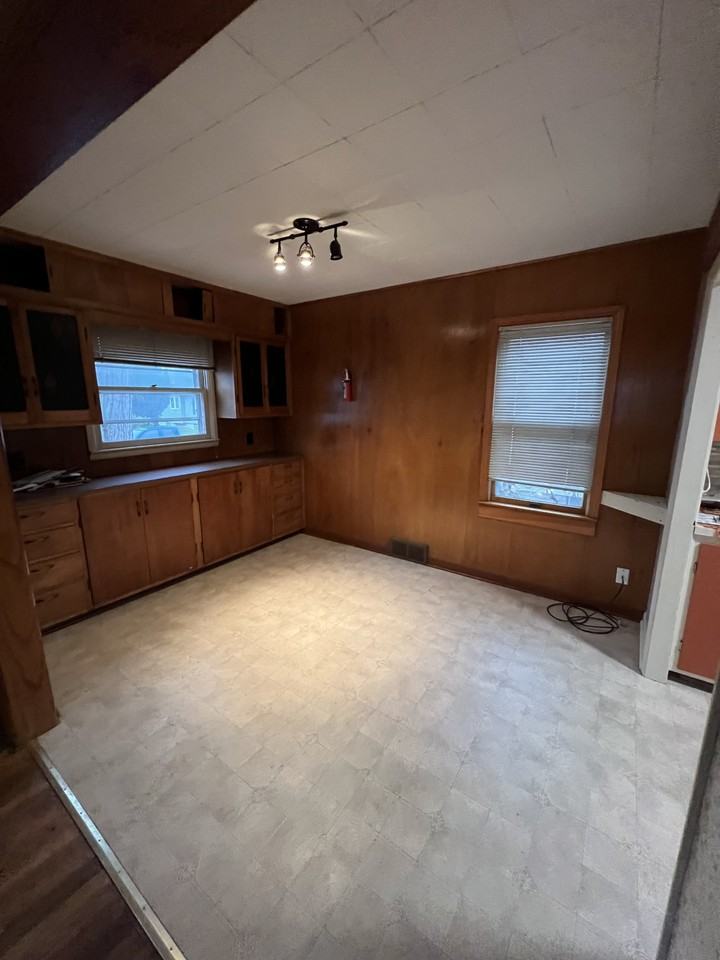 740 Cawood St #1 - Photo 3 of 16