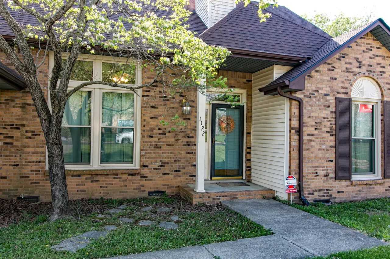 1122 Rosebrook Dr #1 - Photo 2 of 29